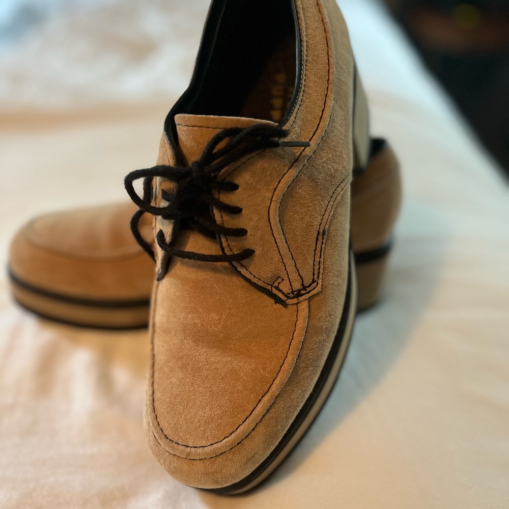 Women’s Tan Suede Lace-Up Vintage Platform loafers